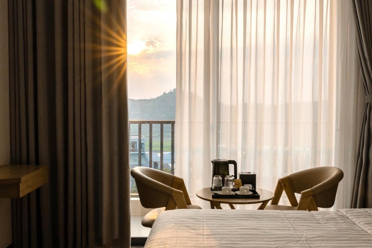 Diora Hotel Pleiku By Hos エクステリア 写真