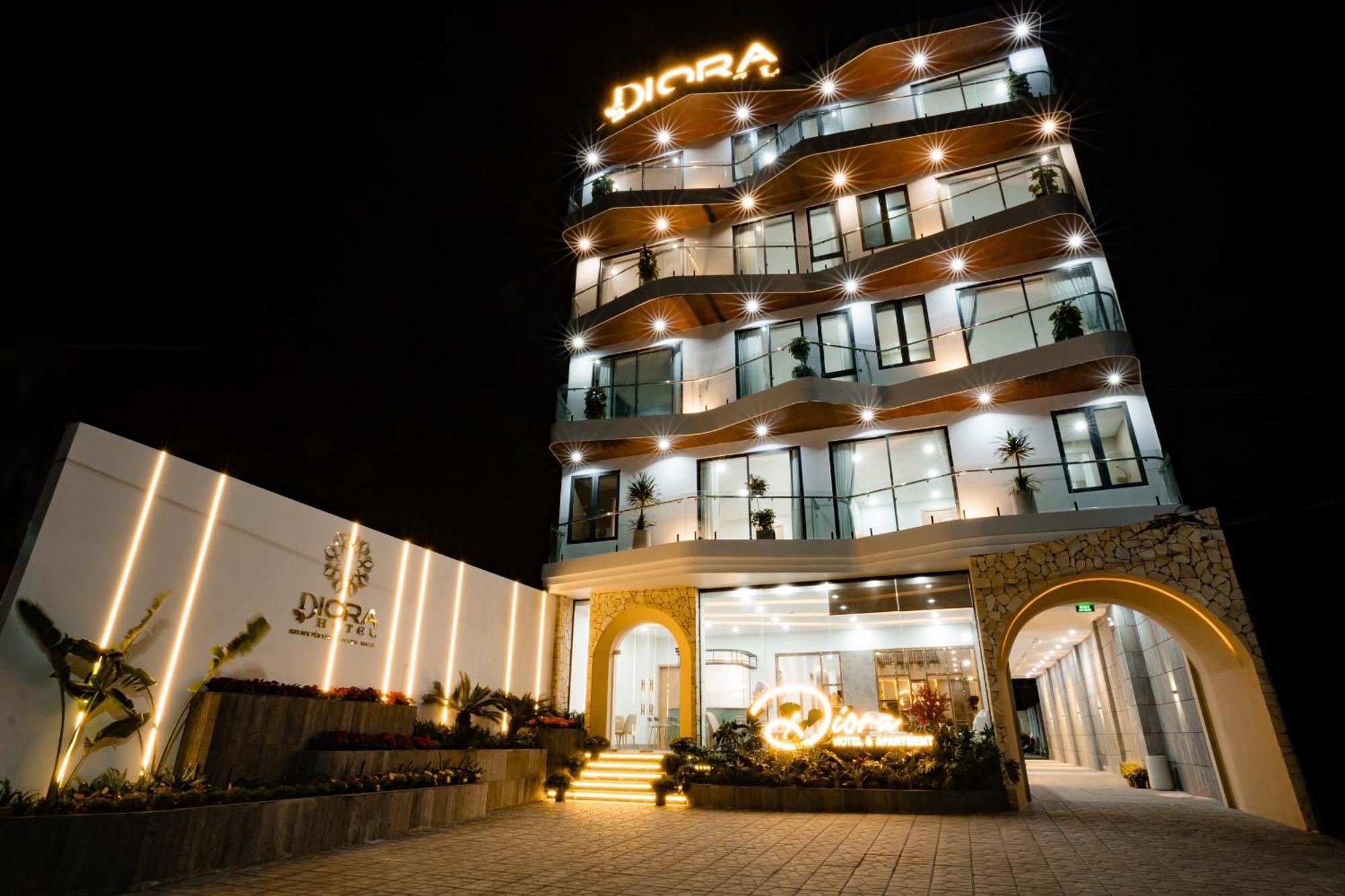 Diora Hotel Pleiku By Hos エクステリア 写真