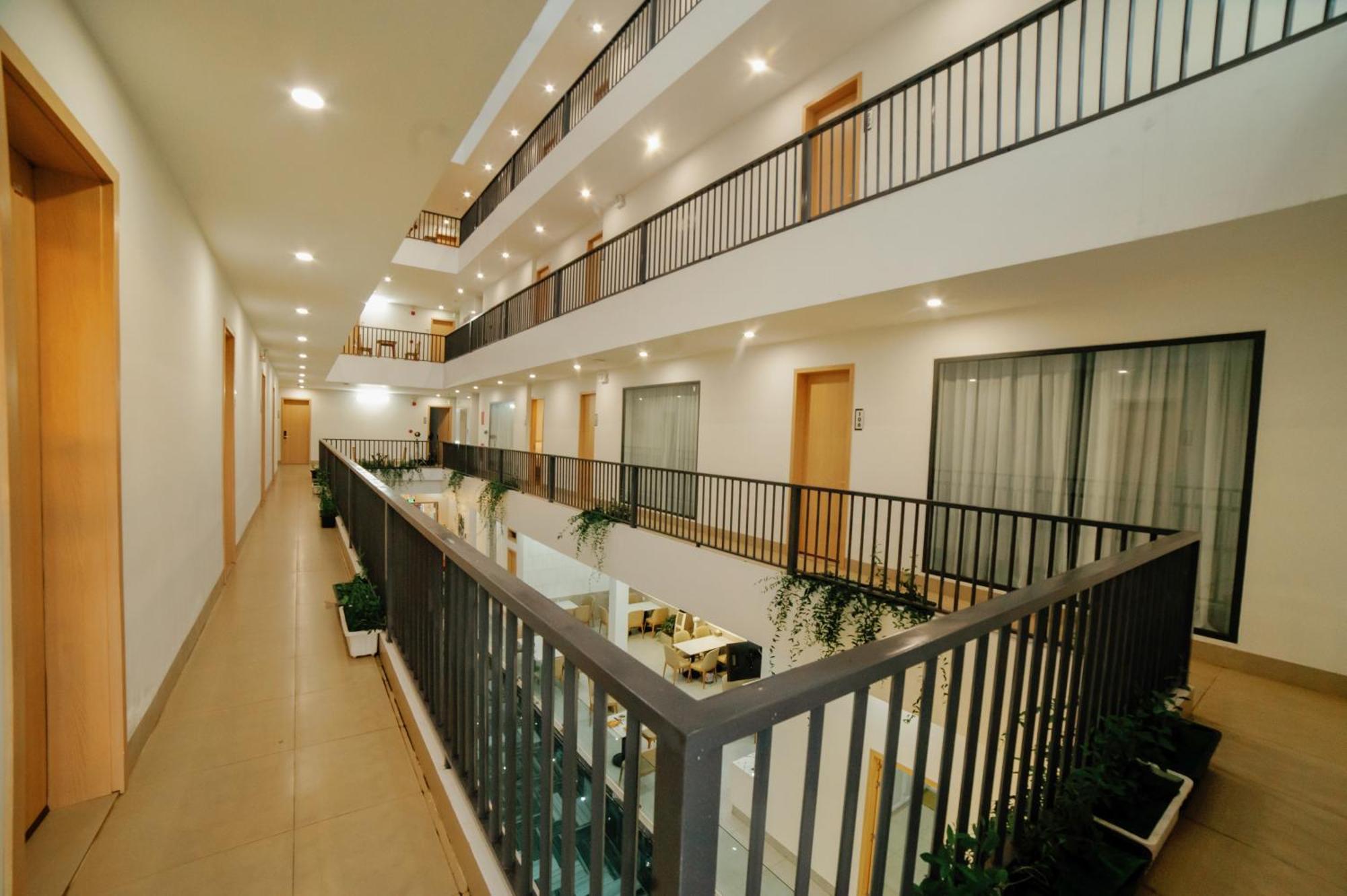 Diora Hotel Pleiku By Hos エクステリア 写真