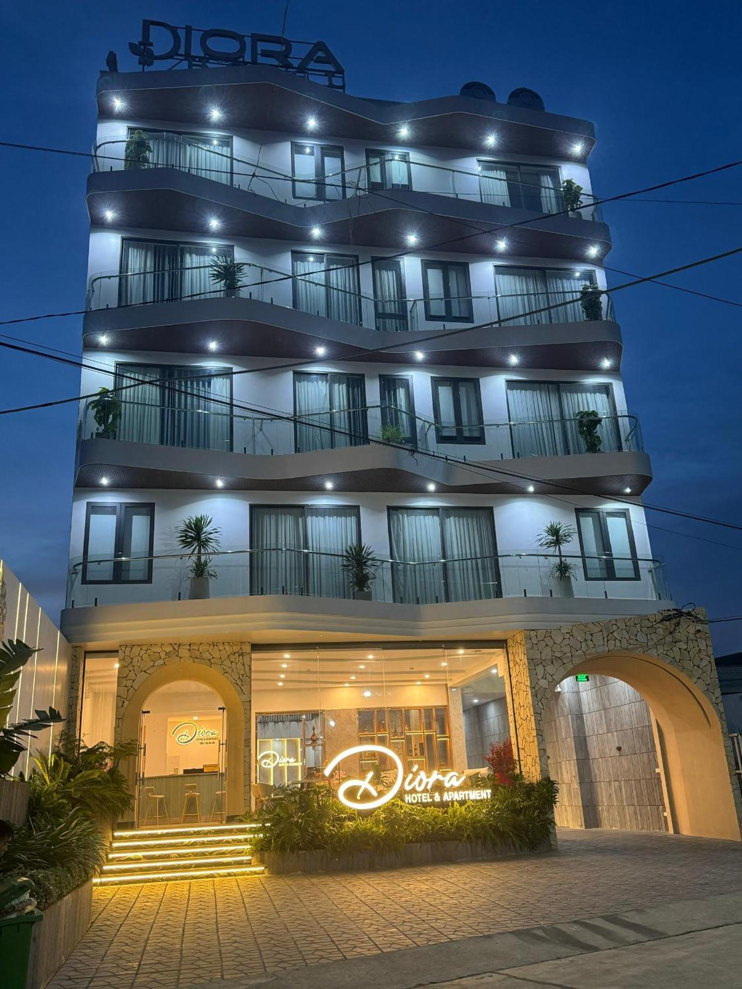 Diora Hotel Pleiku By Hos エクステリア 写真